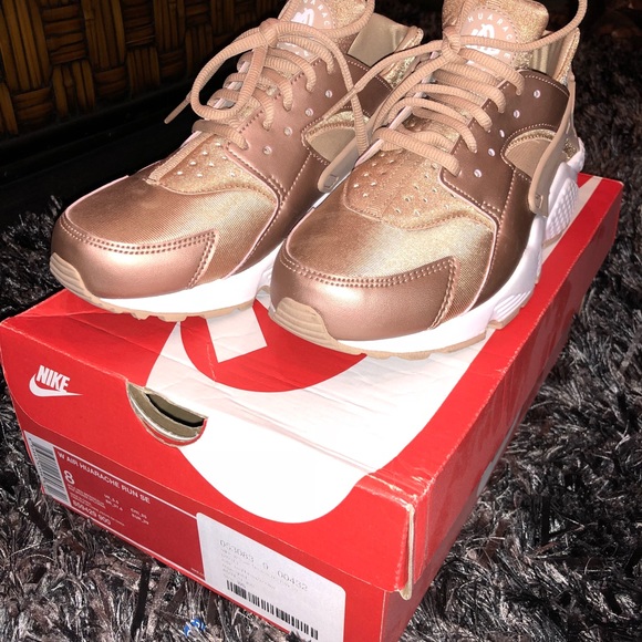 Nike Shoes - Nike Women’s Air Hurache Run - Rose Gold - 8